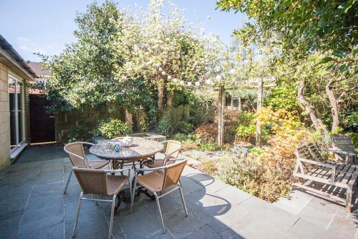 ※ Relaxing Home- Parking & Gorgeous Gardens Bath Esterno foto