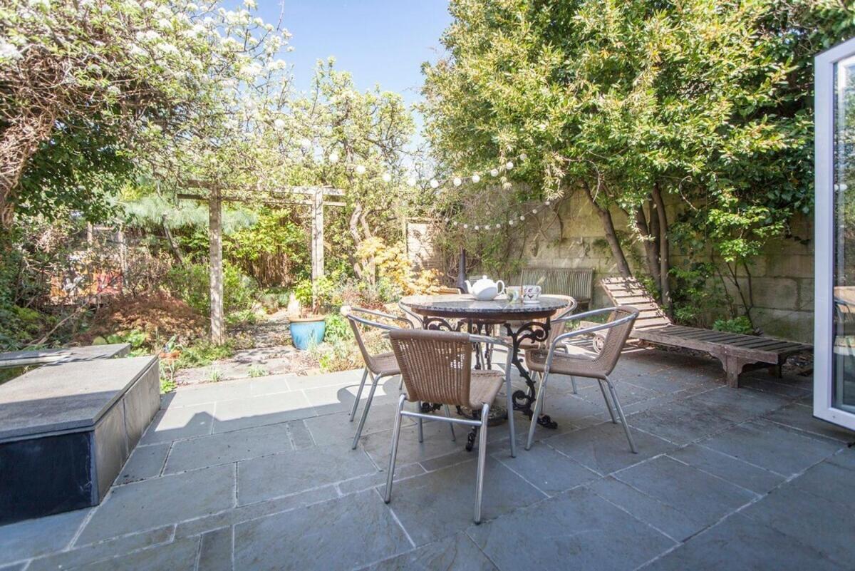 ※ Relaxing Home- Parking & Gorgeous Gardens Bath Esterno foto